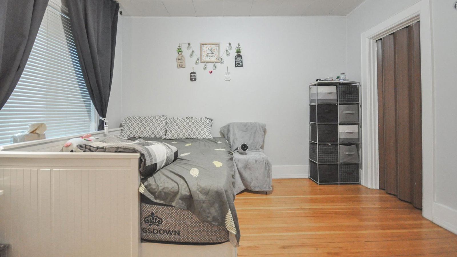Listing Image 16