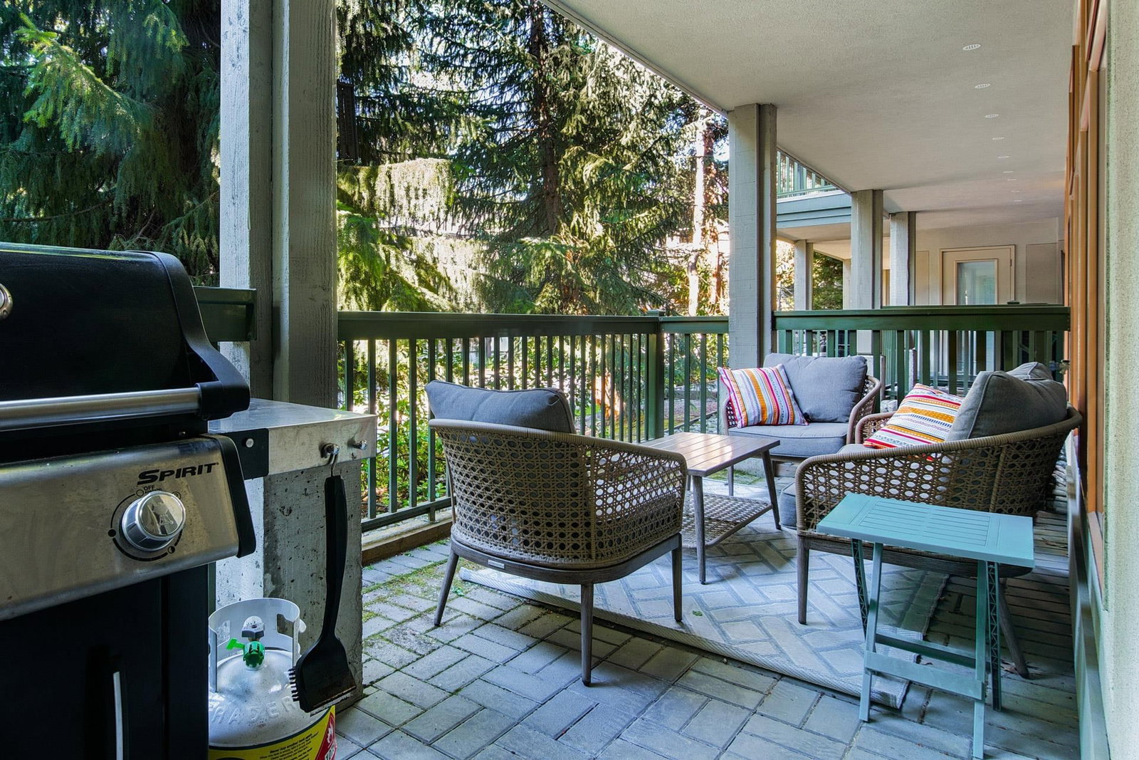 Listing Image 11