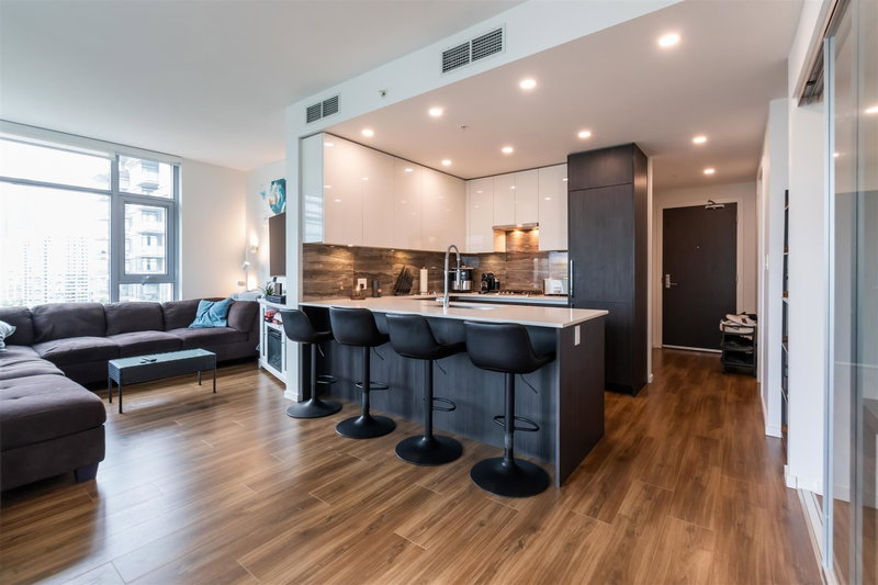 1801 - 1888 Gilmore Avenue, Burnaby, V5C 0L2 | Image 2