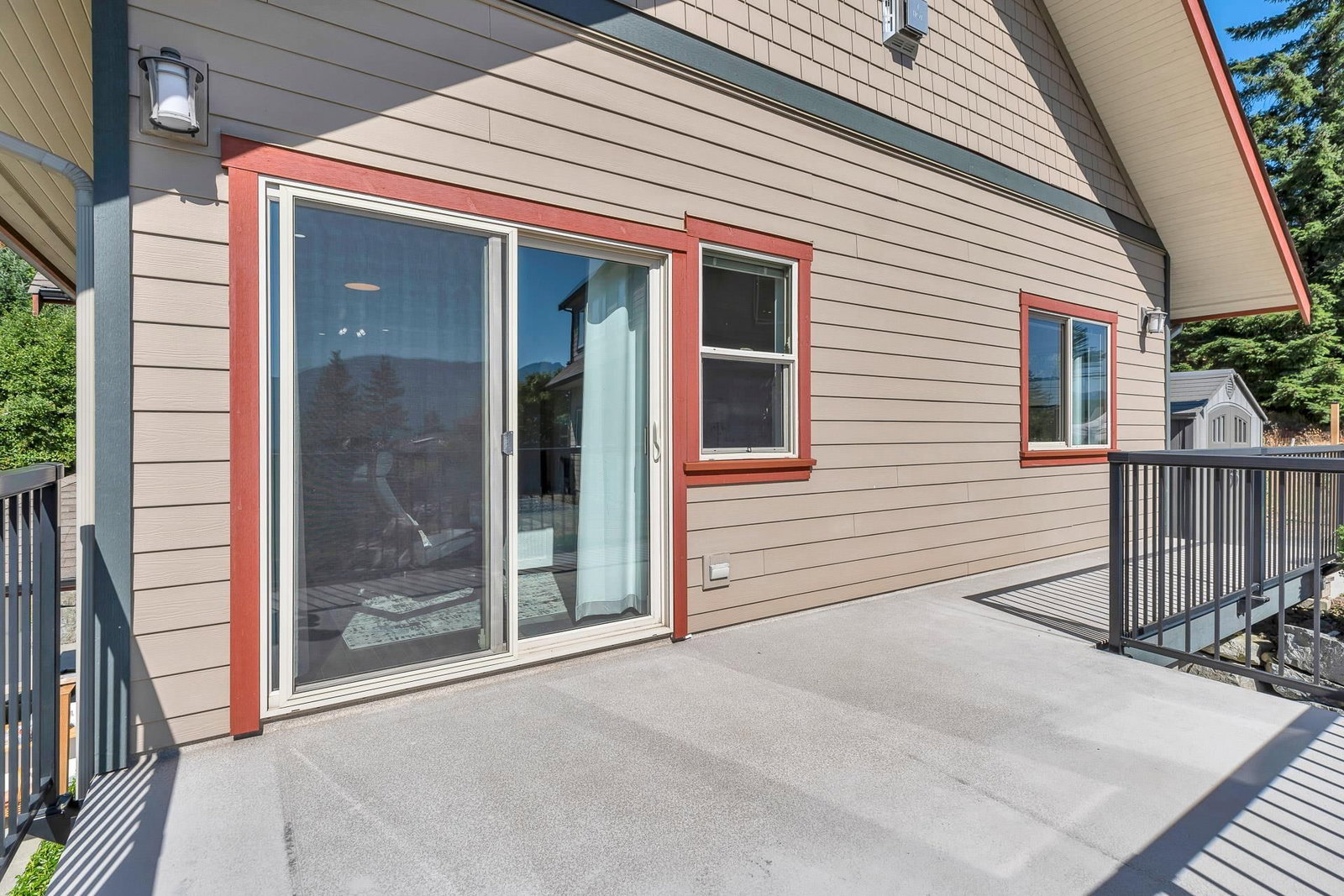 Listing Image 12