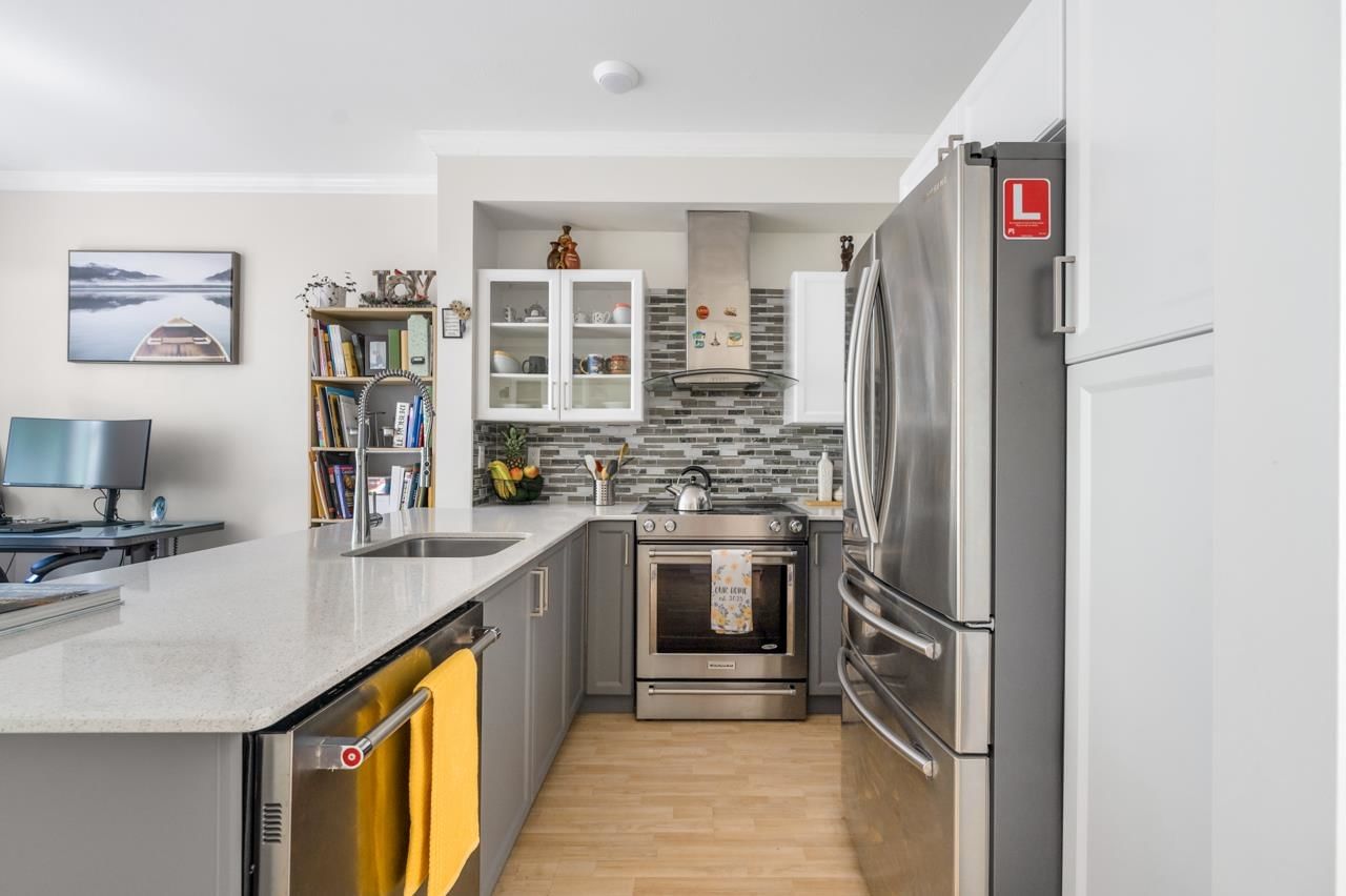 Listing Image 15