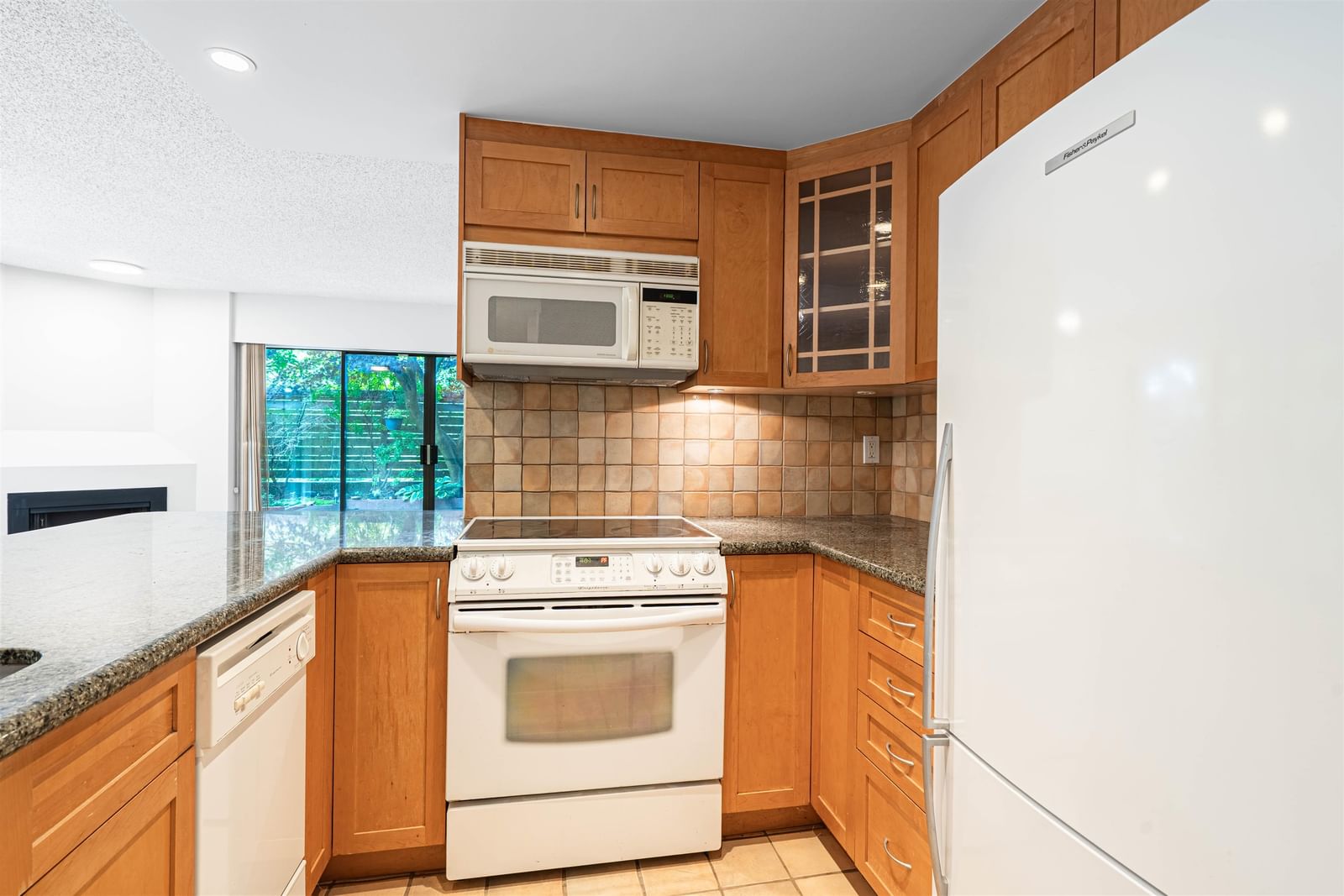 Listing Image 14