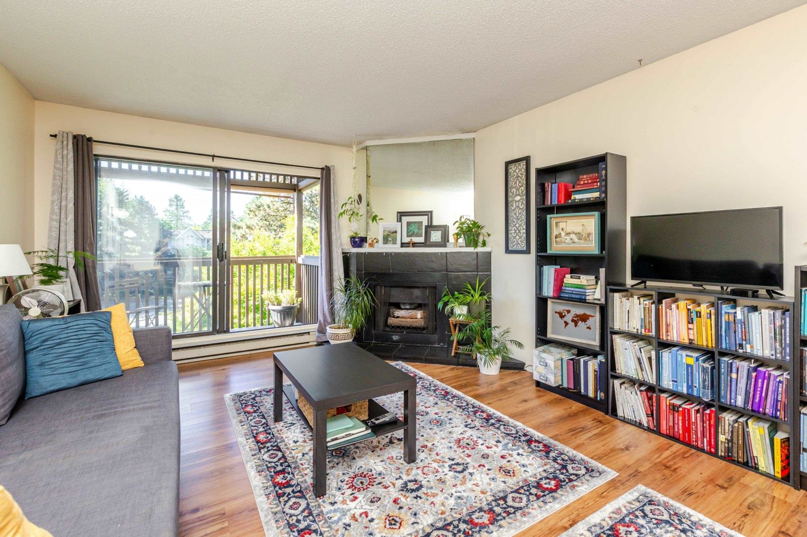 Listing Image 13