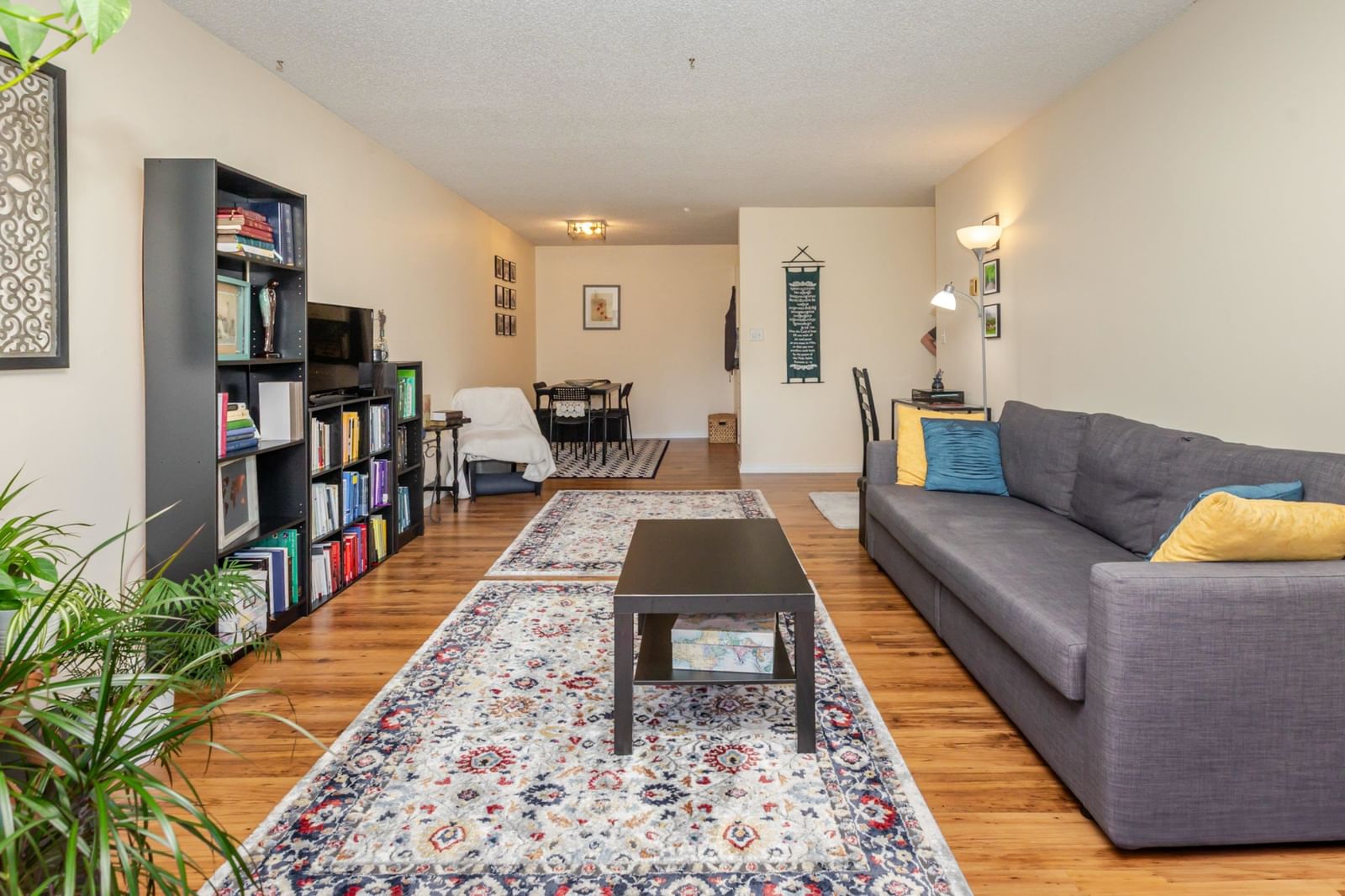 Listing Image 14