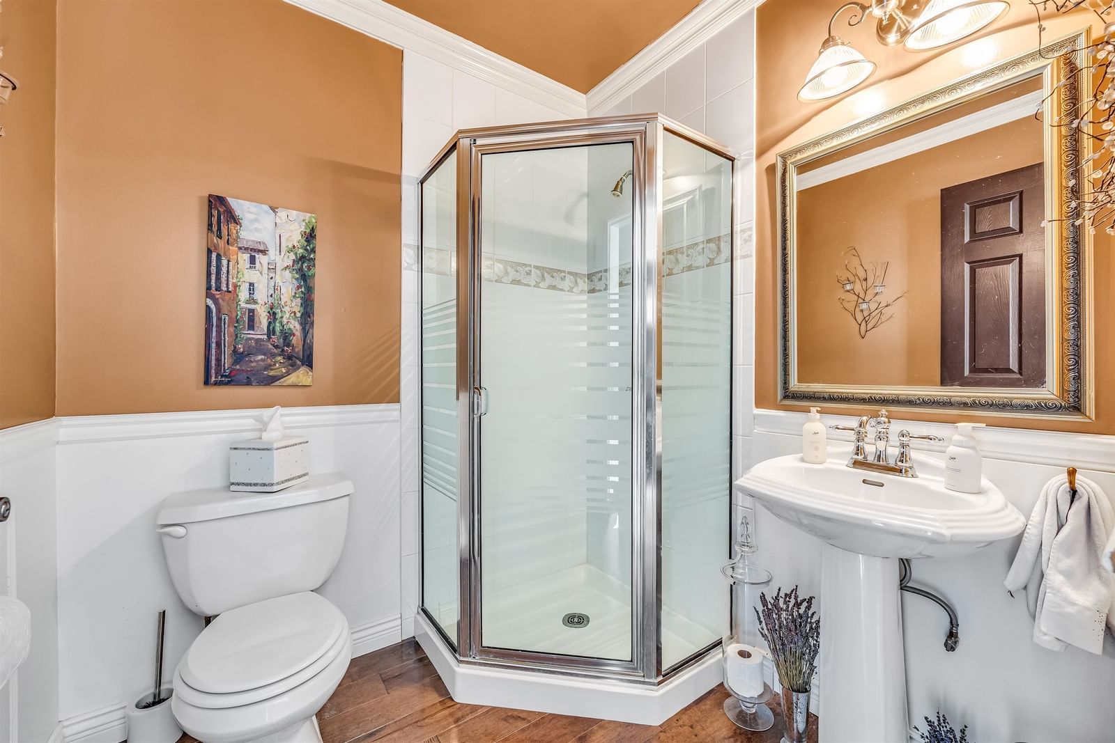 Listing Image 15