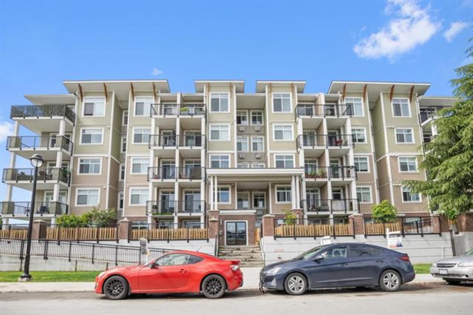 Listing Image 1