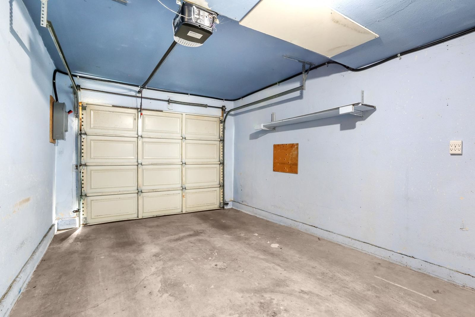 Listing Image 24