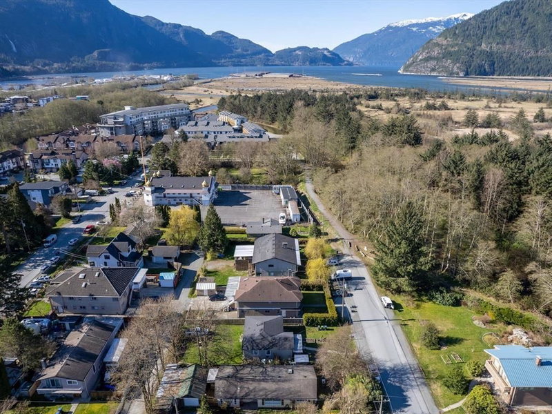 37986 Sixth Avenue, Squamish, V8B 0A4 | Image 3