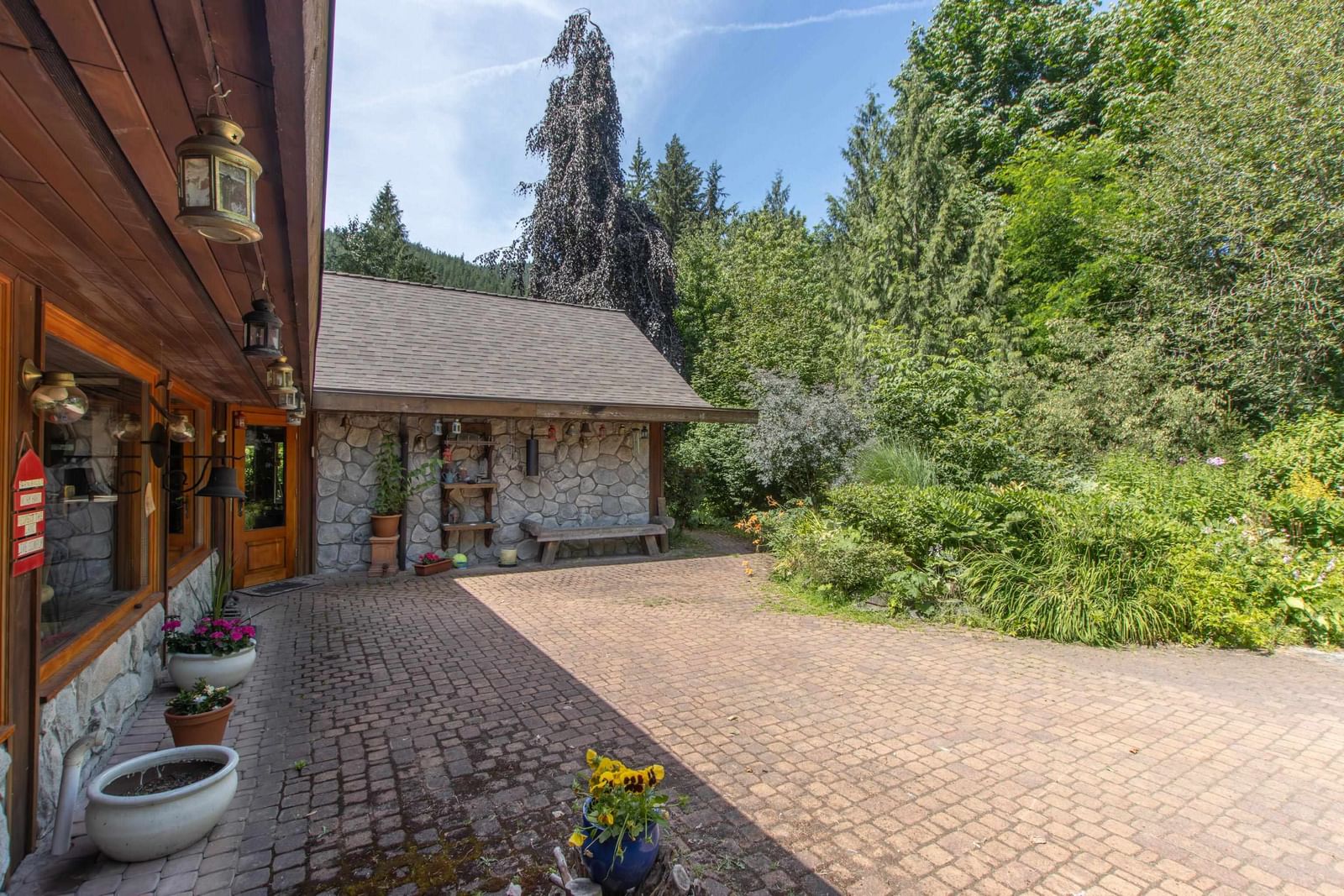 Listing Image 18