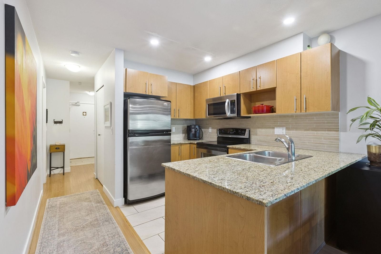 Listing Image 9