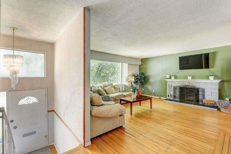 11064 Swan Crescent, Surrey, V3R 5B6 | Image 2