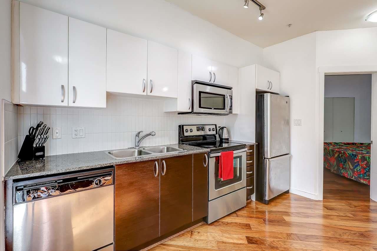 Listing Image 8