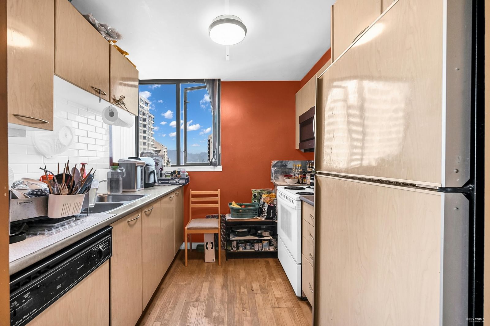 Listing Image 10