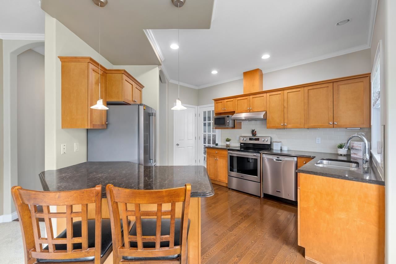Listing Image 10
