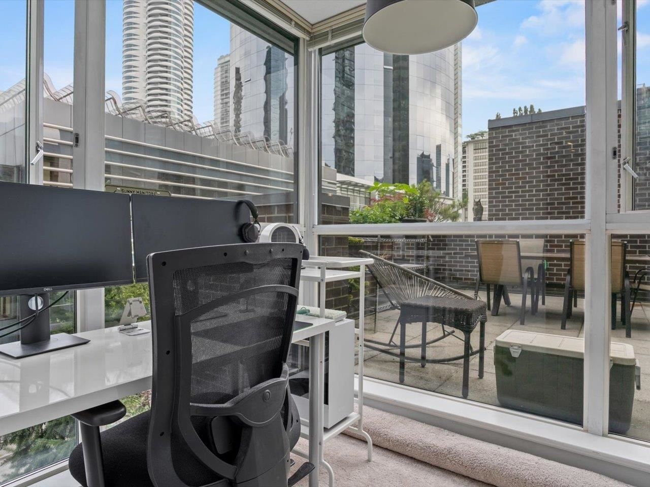 Listing Image 10