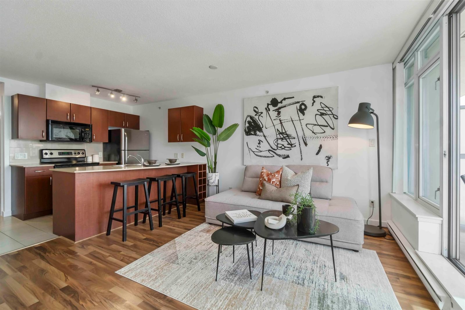 Listing Image 15