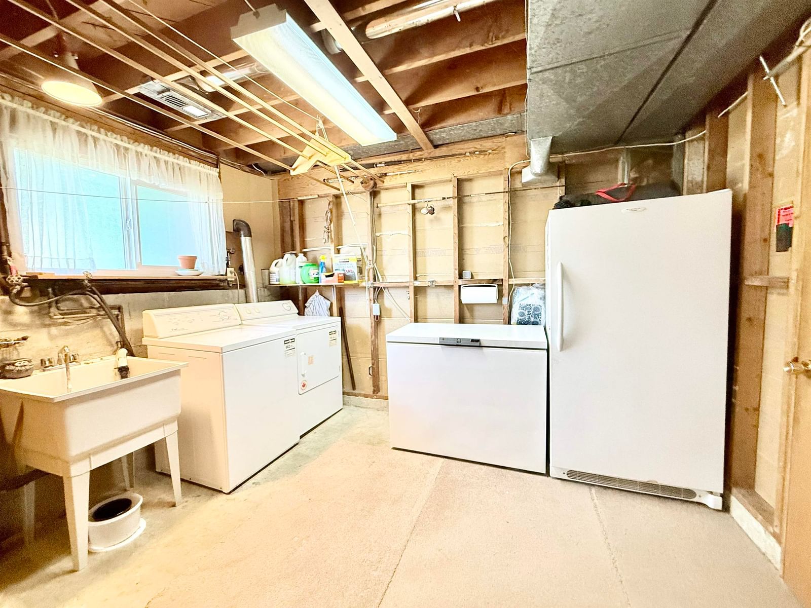 Listing Image 21