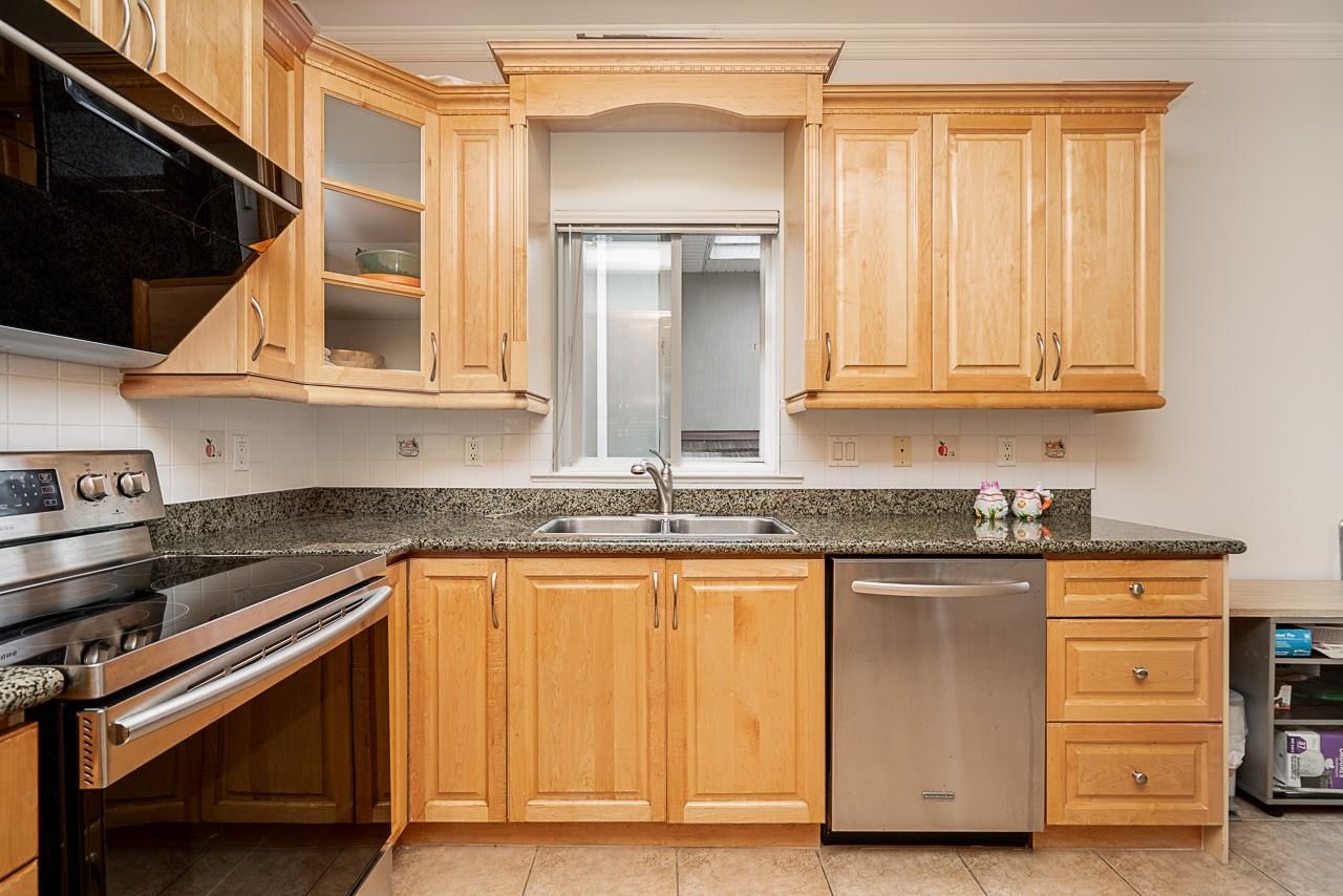Listing Image 9