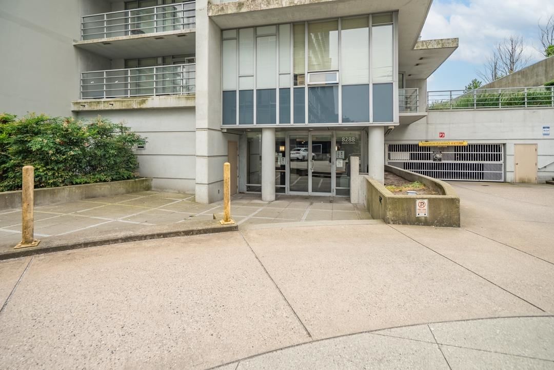 Listing Image 30