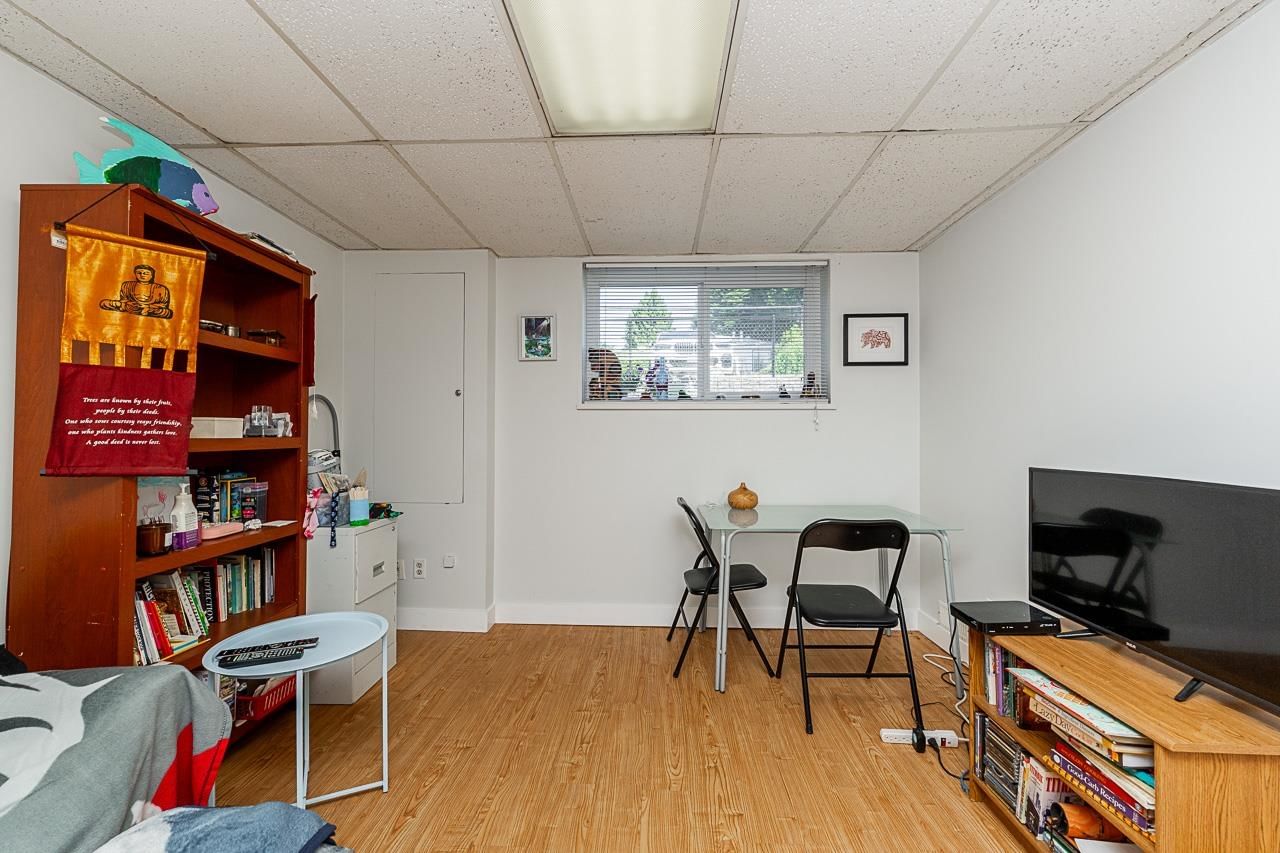 Listing Image 24