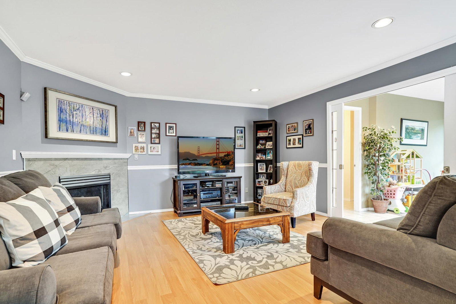 Listing Image 12