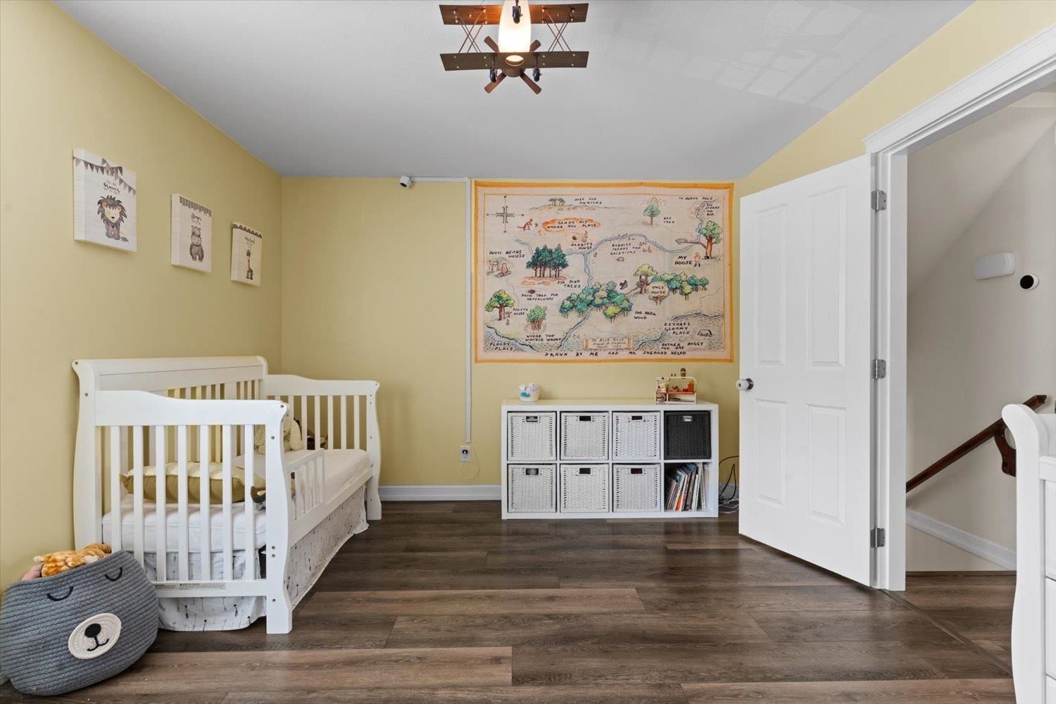 Listing Image 10