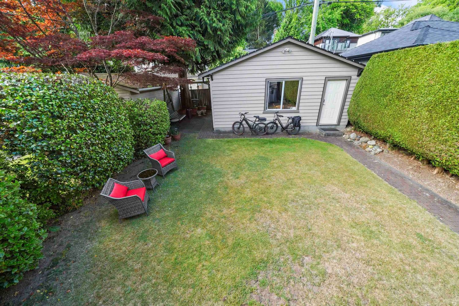 Listing Image 21