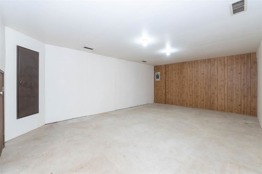 Listing Image 30