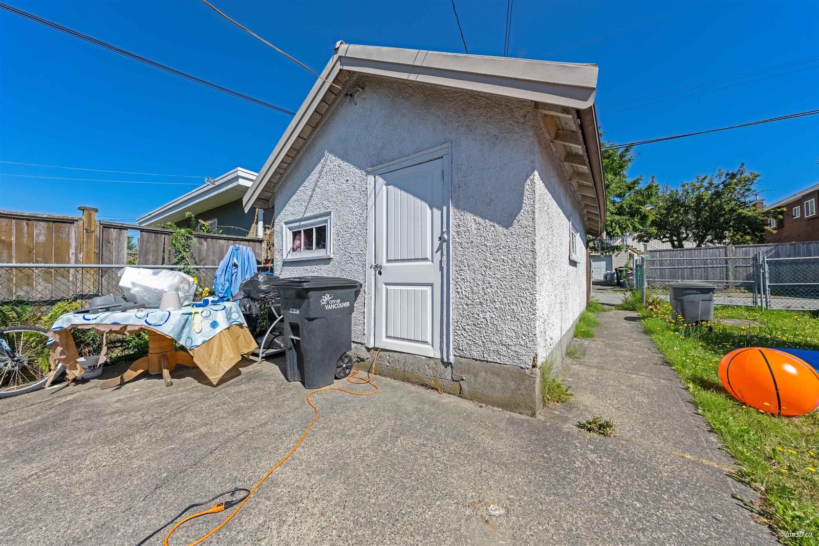 Listing Image 6