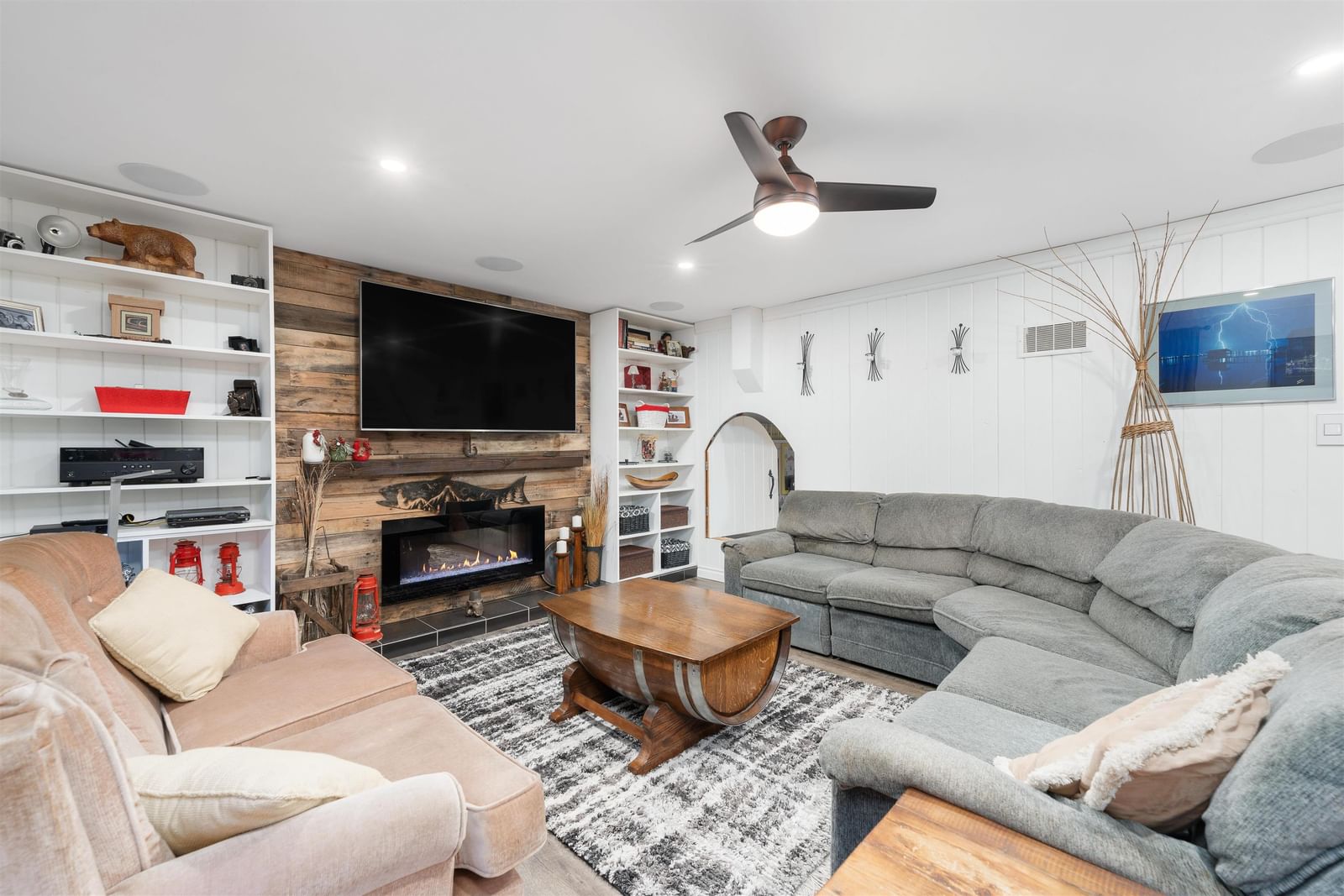 Listing Image 24