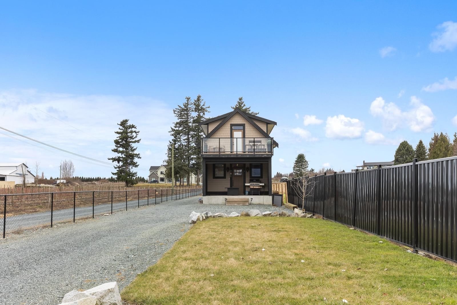 Listing Image 14