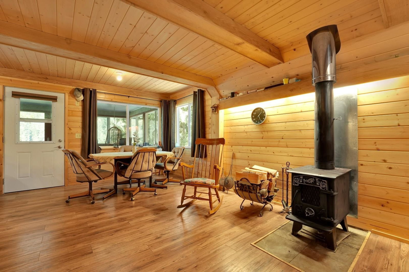 Listing Image 12