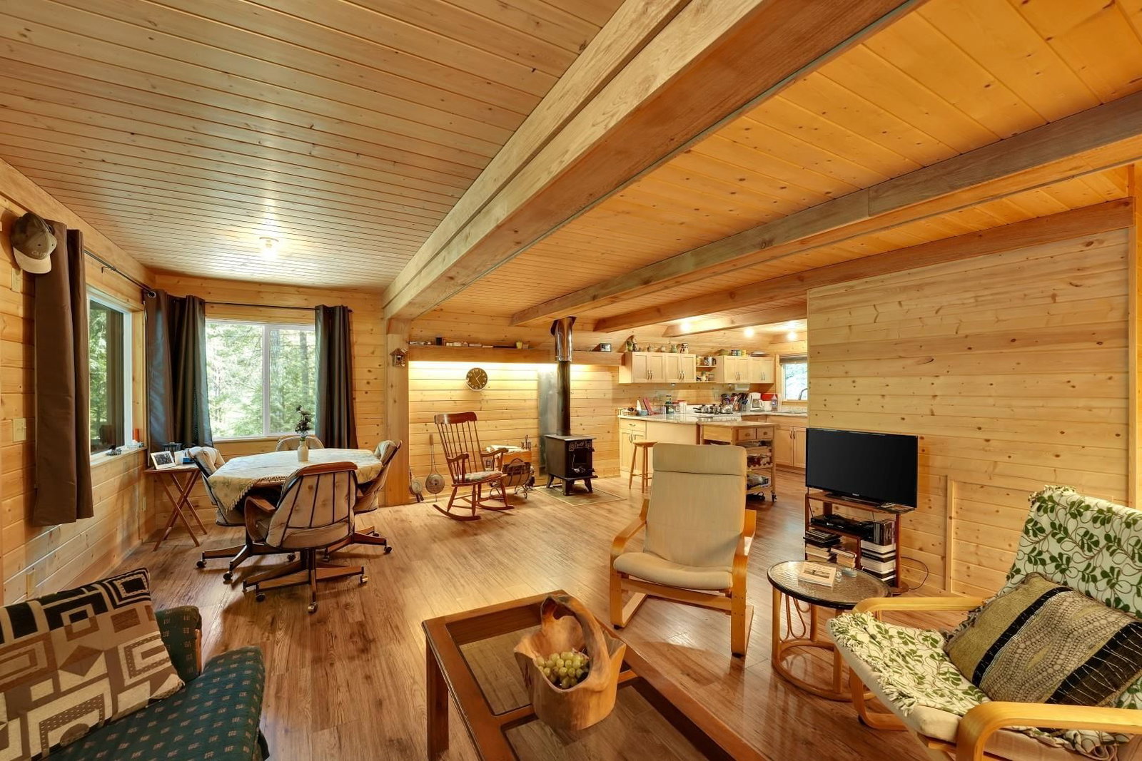 Listing Image 8