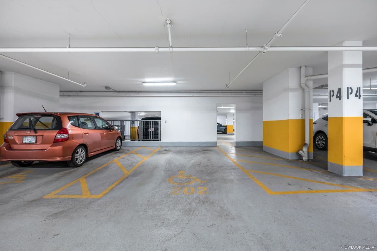 Listing Image 18