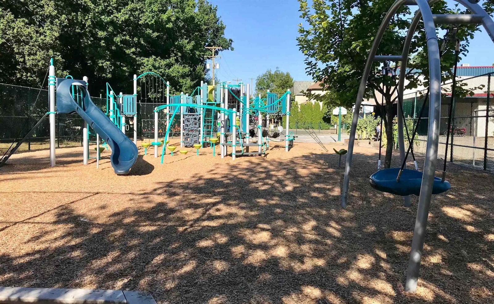 Listing Image 14