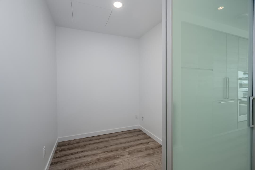 Listing Image 26