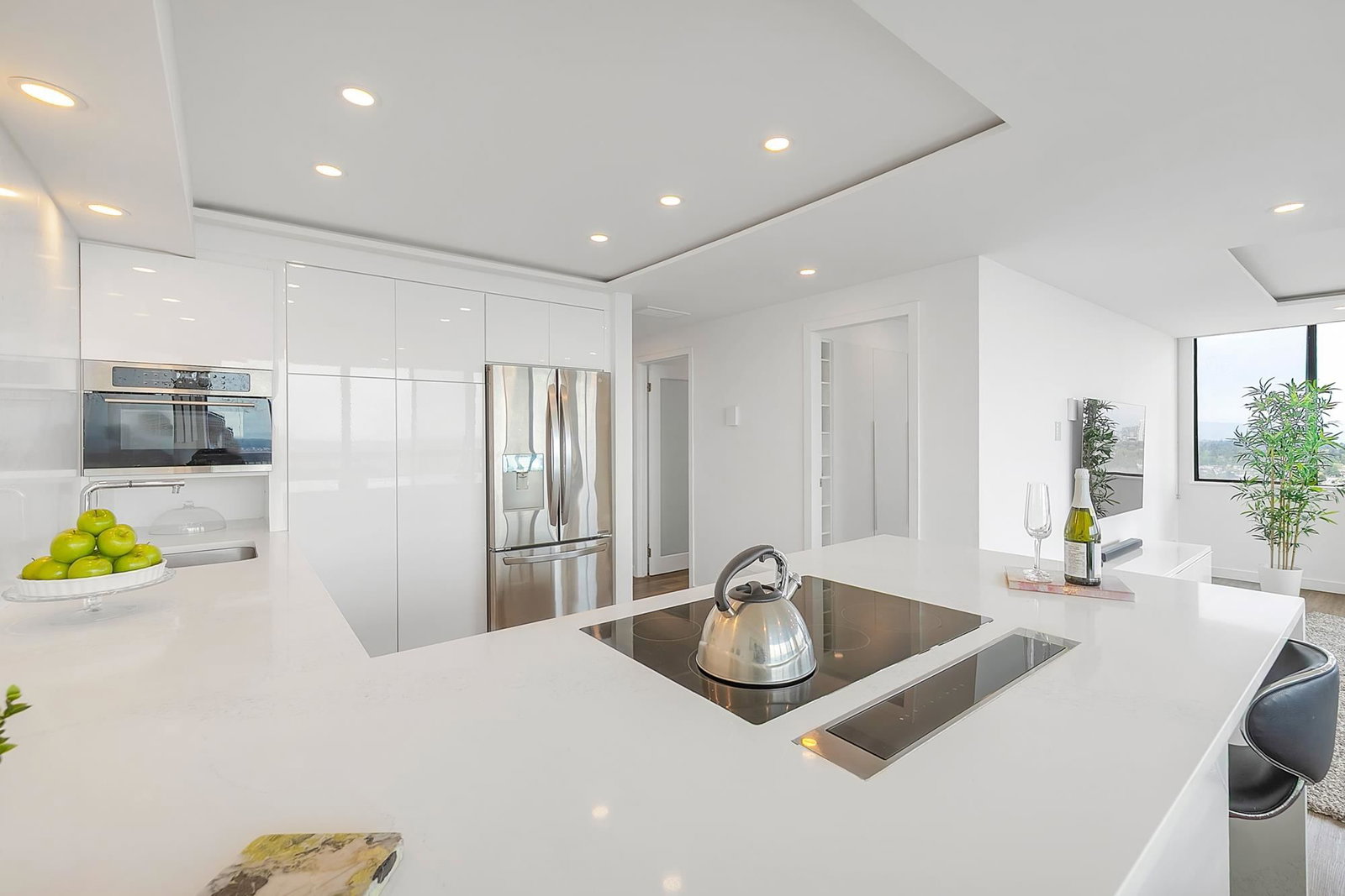 Listing Image 11