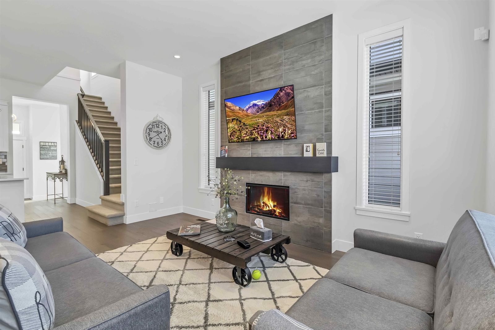 Listing Image 14