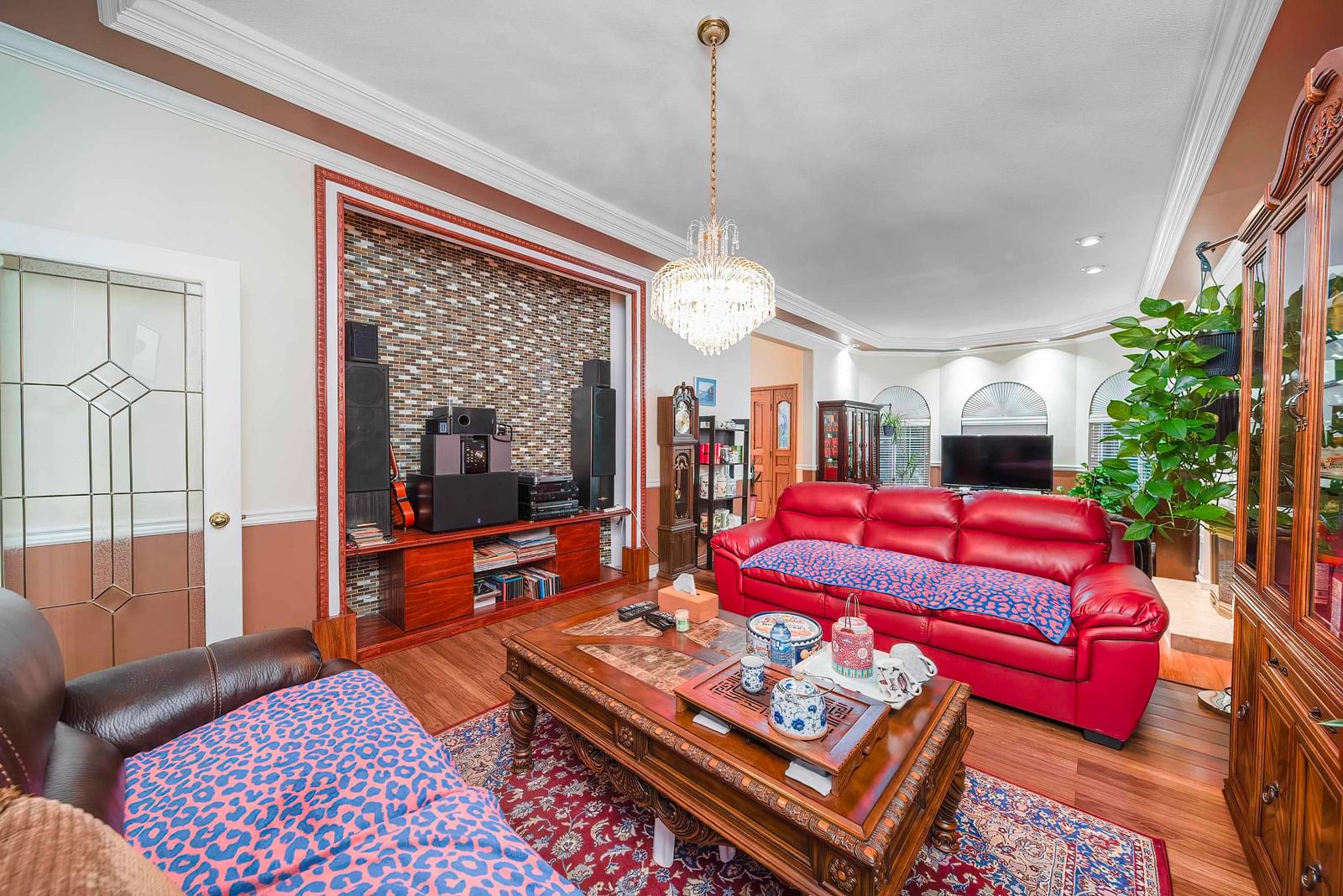 Listing Image 6