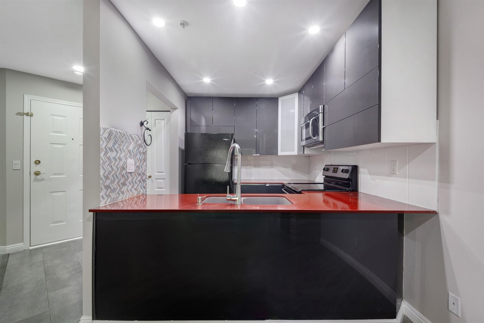Listing Image 13