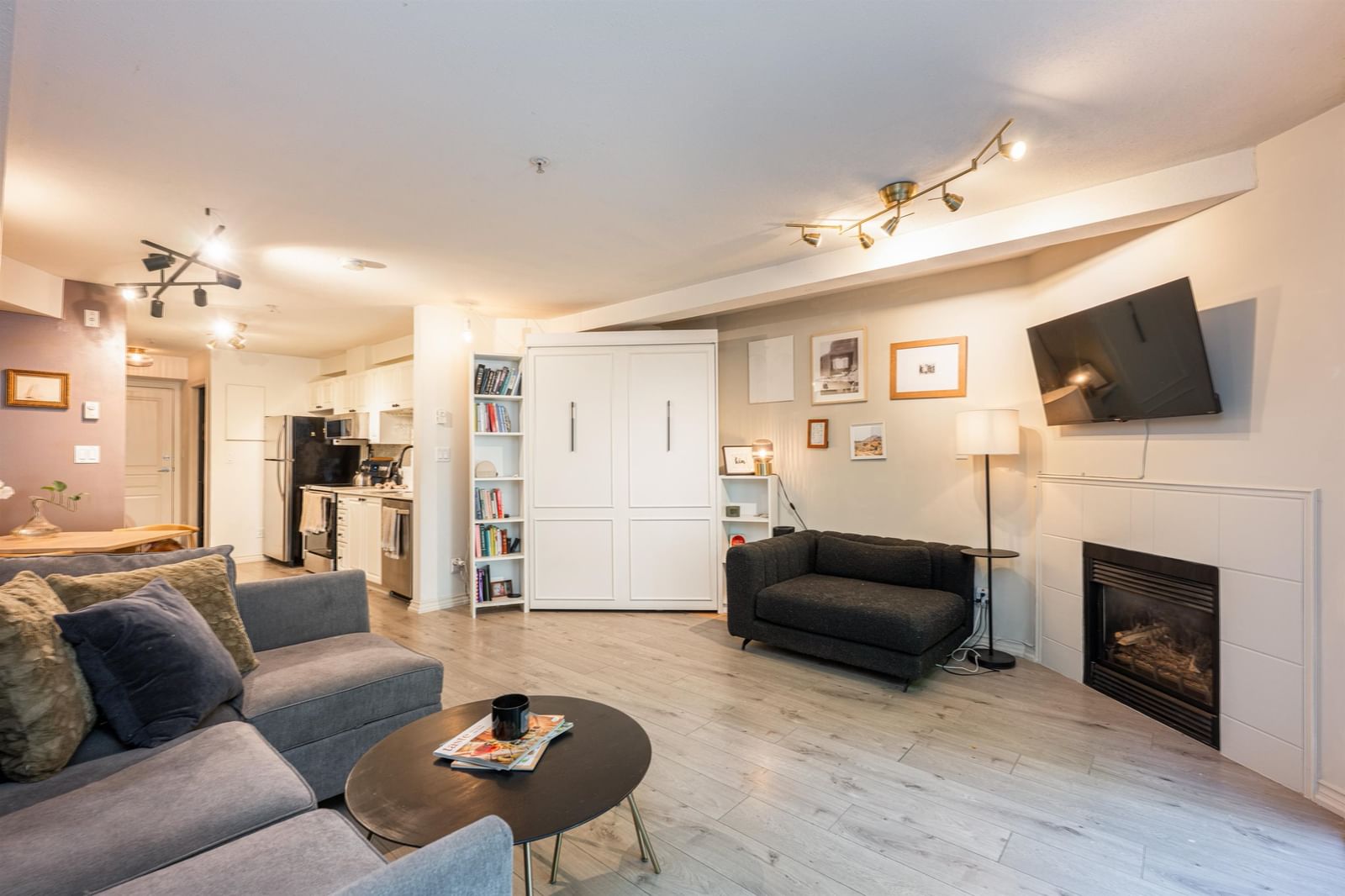Listing Image 13