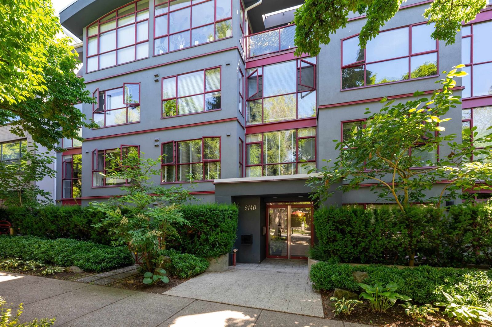 Listing Image 8