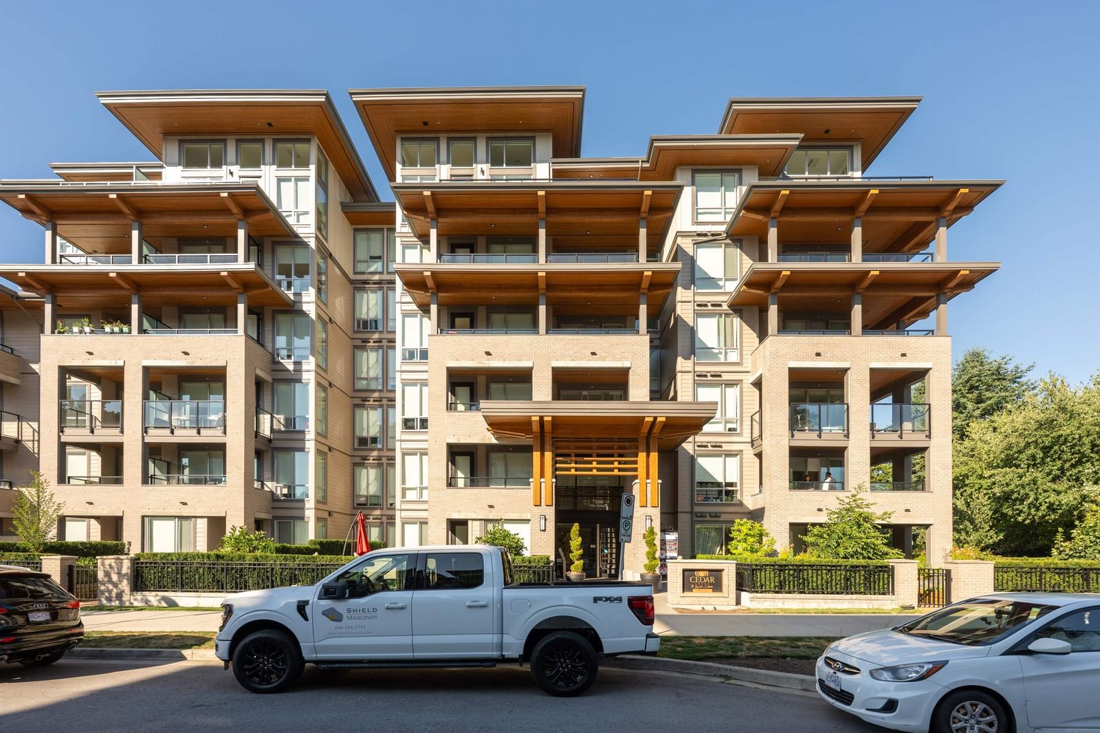 Listing Image 3
