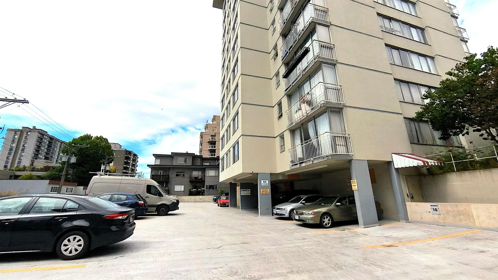 Listing Image 20