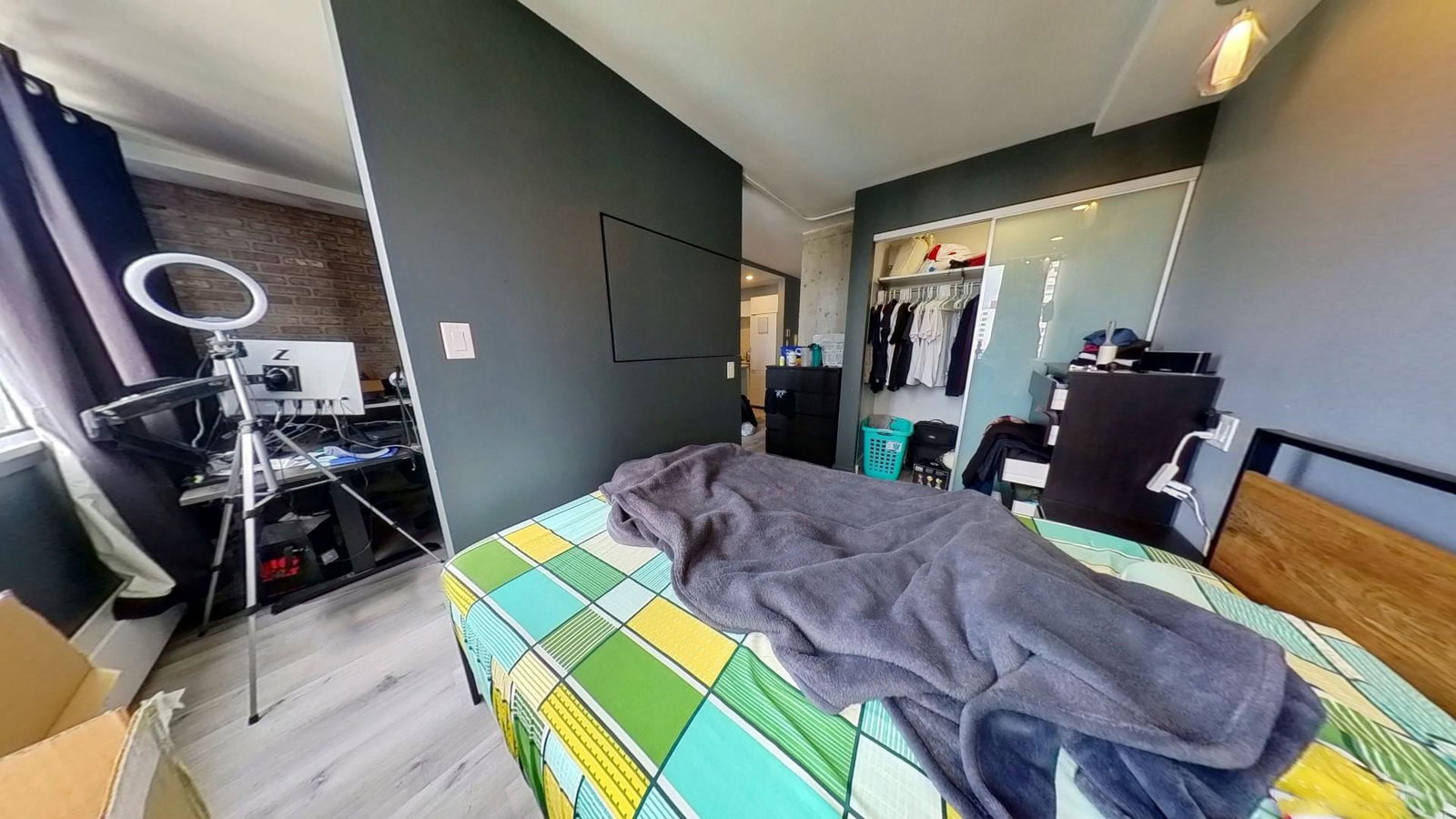 Listing Image 9