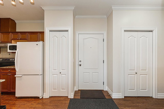 305 - 9270 Edward Street