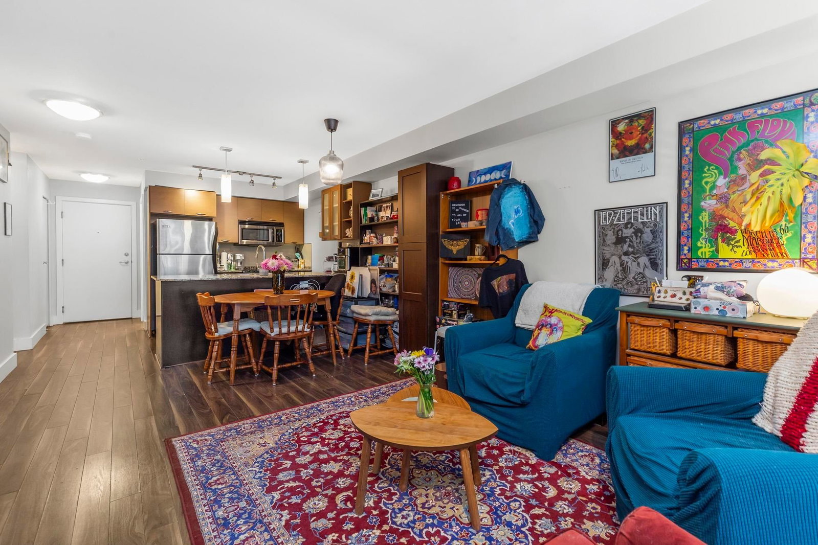 Listing Image 19