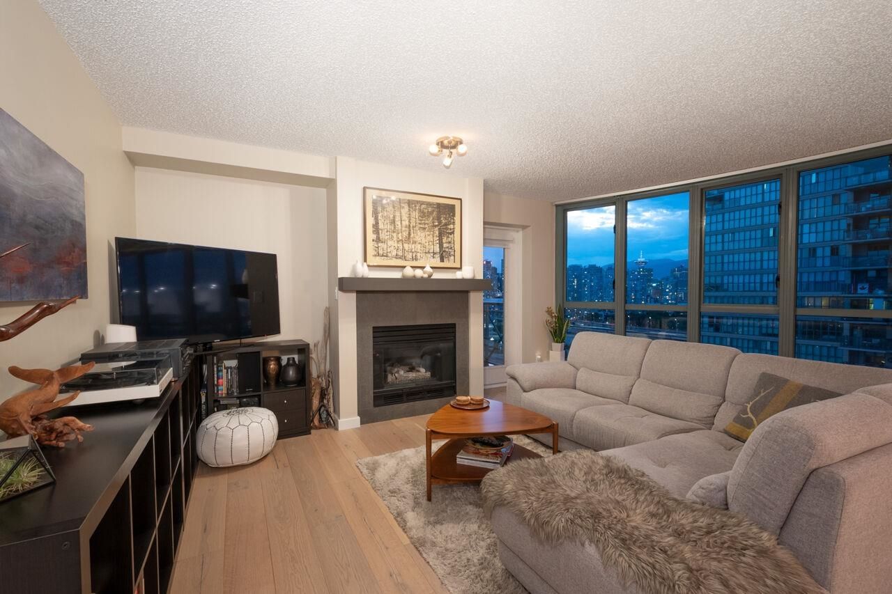 Listing Image 16
