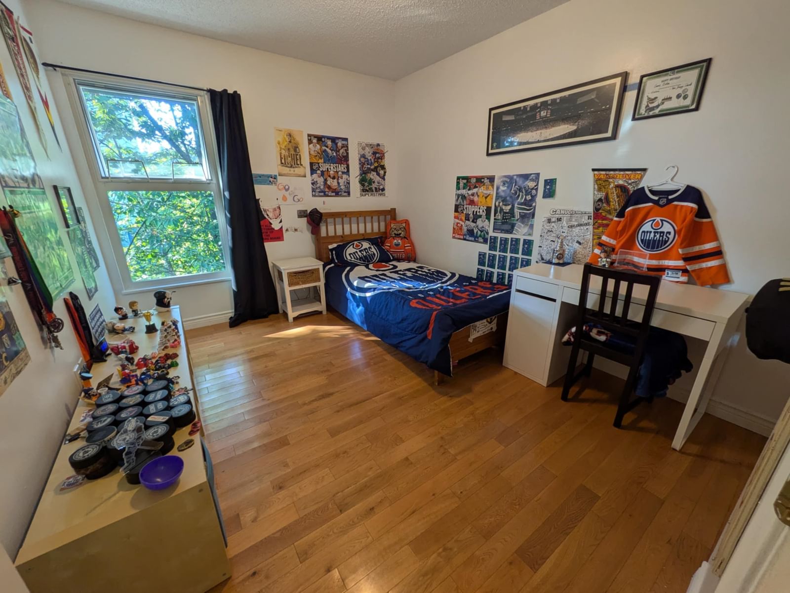 Listing Image 12