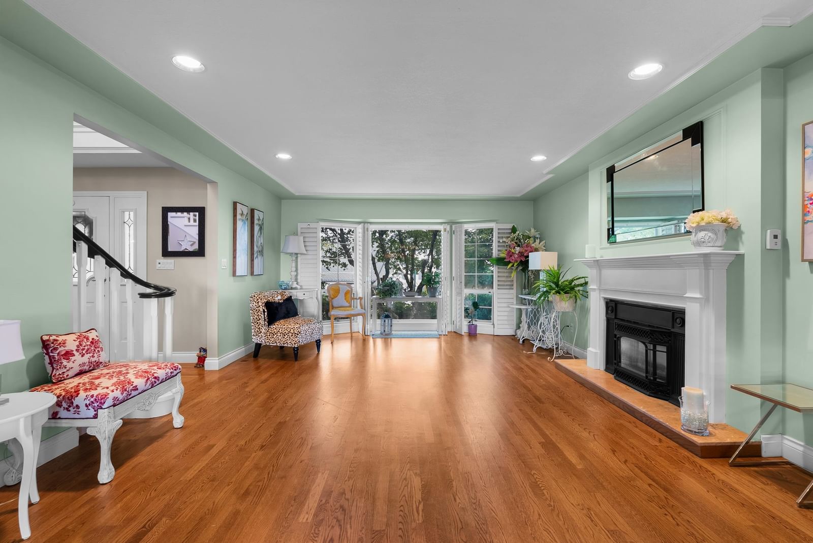 Listing Image 14